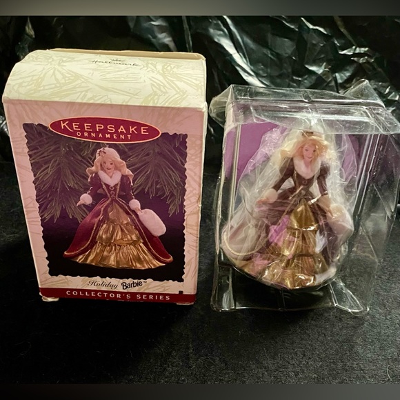 Hallmark Other - 💕Hallmark Keepsake Ornament Holiday Barbie 1996💕